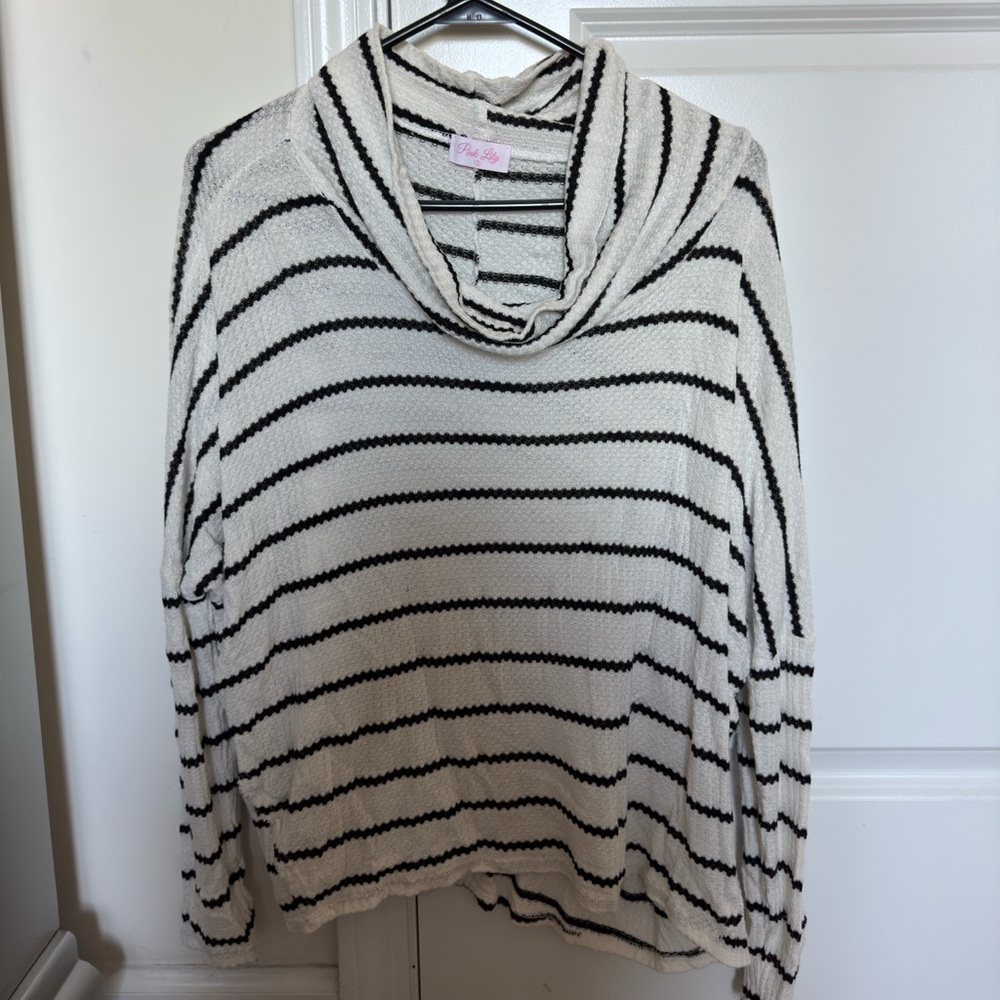 Turtle neck waffle shirt